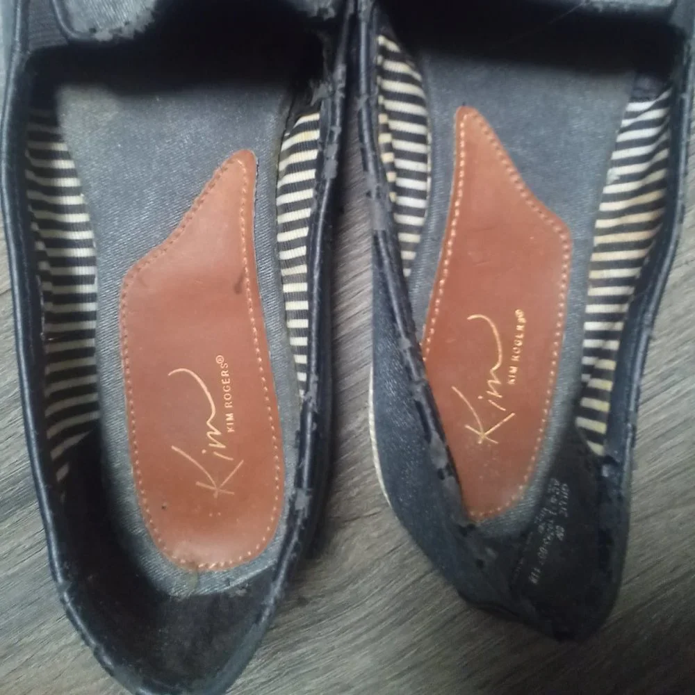 👵GREAT UC KIM ROGERS SLIP ONS